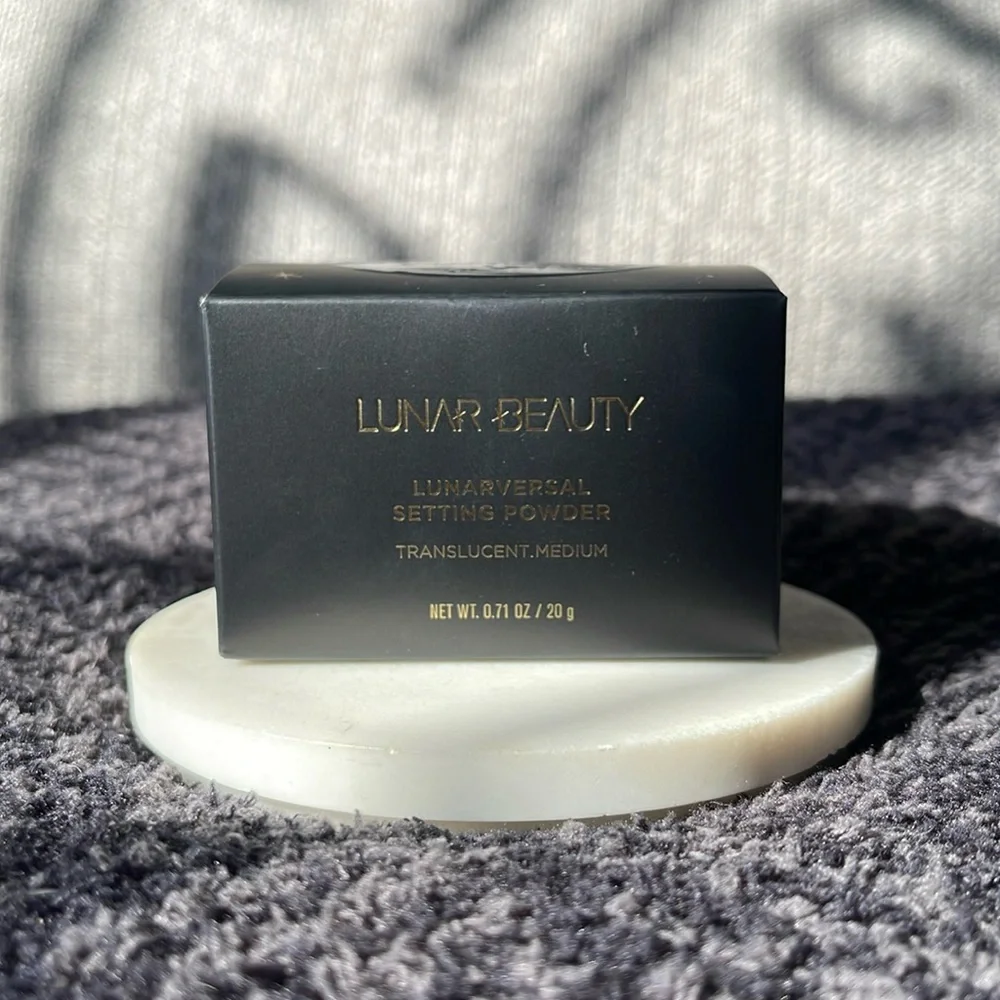 Lunar Beauty - Lunaversal Setting Powder - Translucent Medium